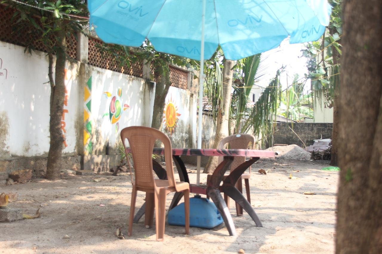 Mantra Heritage Home Alappuzha Стая снимка